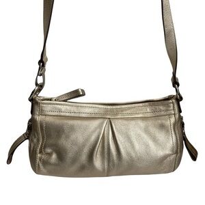B. Makowsky champagne gold leather bag